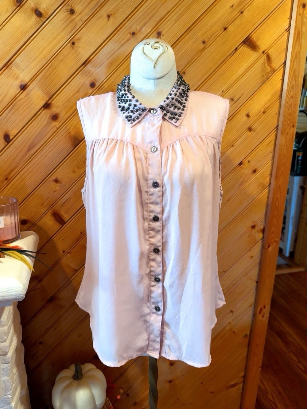 E M Blush Pink Studded Collar High Low Blouse Size Large 2010s Boutique